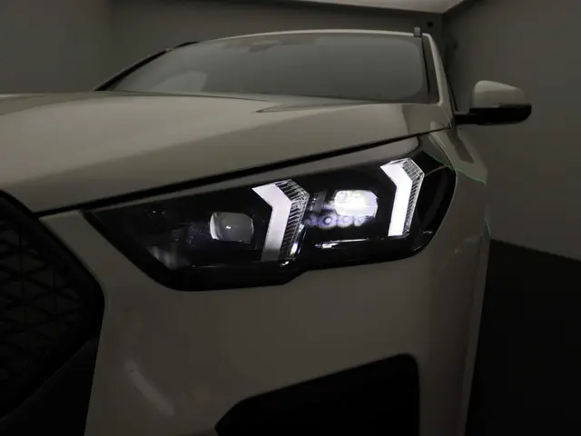 BMW iX2 eDrive20 2024 Elektrisch 24