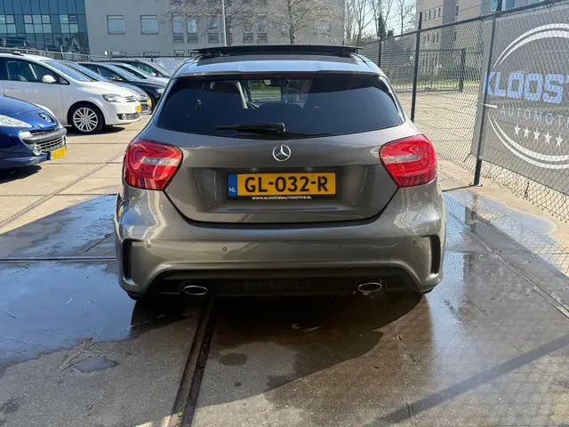 Mercedes-Benz A-Klasse 180 pano amg-pakket 2015 Benzine 5