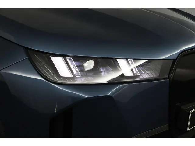 BMW iX xDrive45 2026 Elektrisch 72