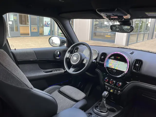 MINI Countryman 2.0 Cooper S E ALL4 2023 Hybride Benzine 4