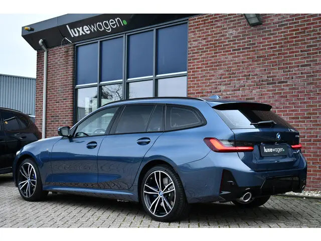 BMW 3 Serie Touring 330e M-Sport 2025 Hybride Benzine 6