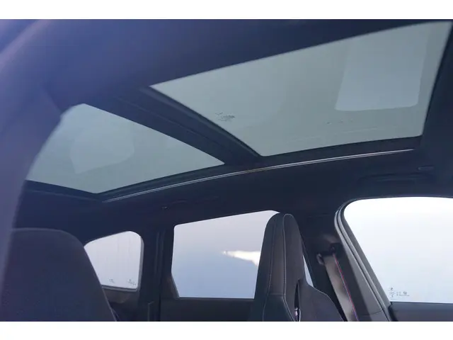 BMW X1 xDrive25e 2025 Hybride Benzine 10