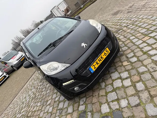 Peugeot 107 1.0 Envy 2013 Benzine 7