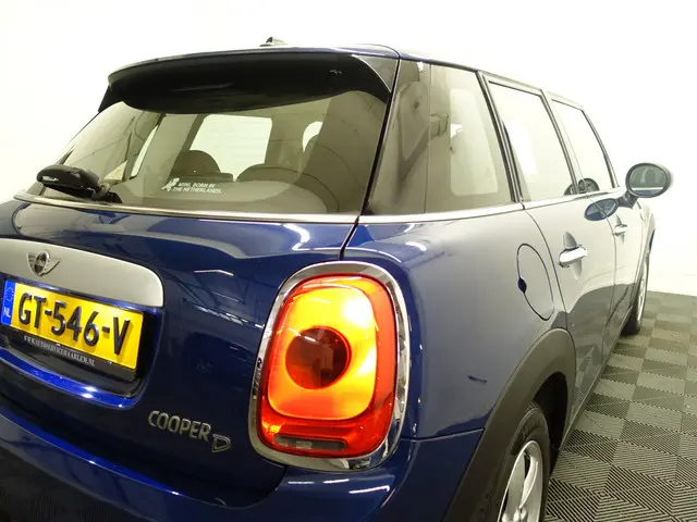 MINI Cooper 1.5 D One Salt- 2015 Diesel 24