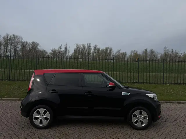 Kia e-Soul EV ExecutiveLine 27 kWh 2015 Elektrisch 6