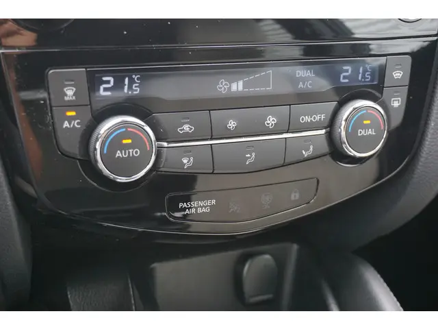 Nissan QASHQAI 1.2 Tekna 2016 Benzine 12