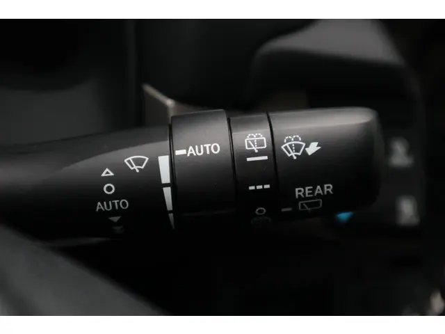 Lexus CT 200h Sport Edition 2016 Hybride Benzine 18