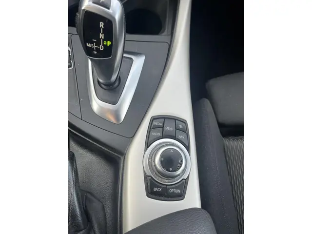 BMW 1 Serie 118i Executive 2014 Benzine 16