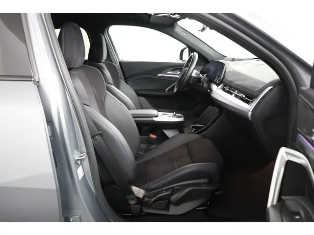 BMW iX2 xDrive30 67 kWh 2024 Elektrisch 17