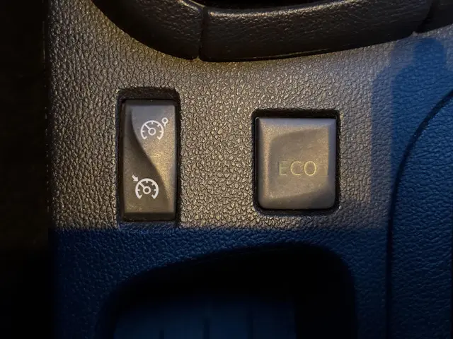 Renault Clio 0.9 TCe Zen 2016 Benzine 23