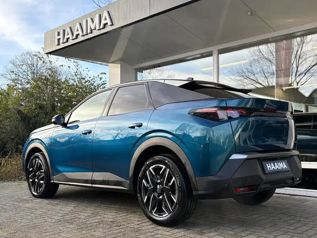 Peugeot 3008 1.2 Hybrid 145 GT 2025 Hybride Benzine 6