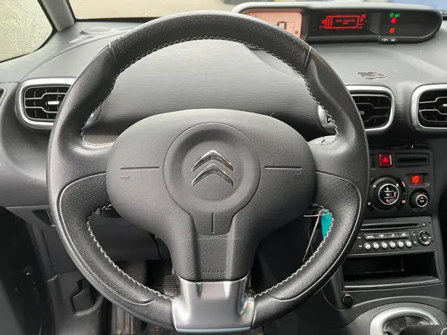 Citroën C3 Picasso 1.2 PureTech Exclusive 2015 Benzine 6