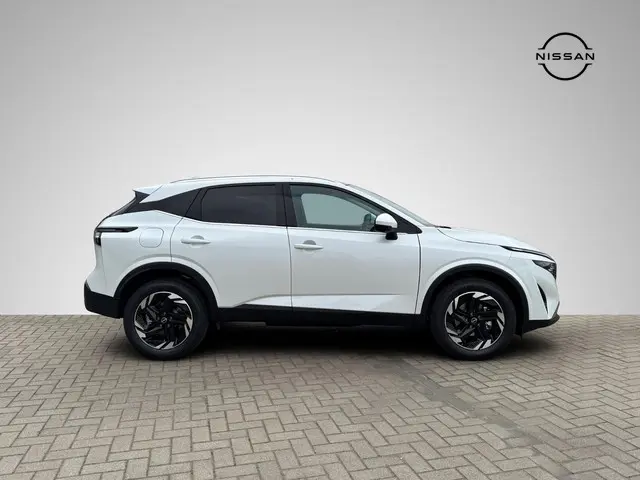 Nissan QASHQAI 1.3 MHEV N-Connecta 2025 Benzine 3