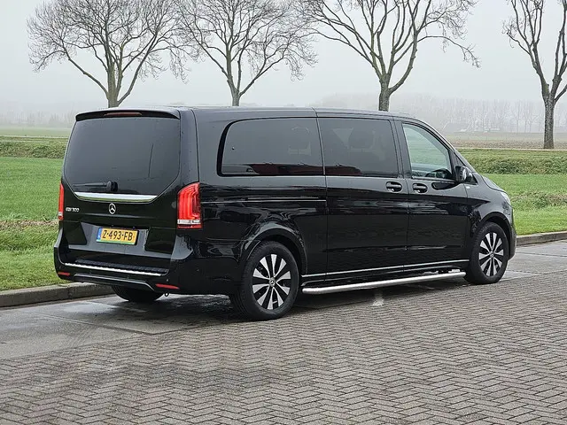 Mercedes-Benz EQV 300 2024 Elektrisch 5