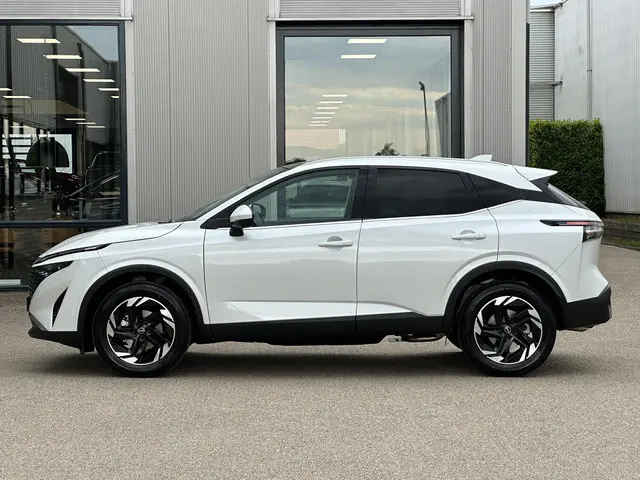 Nissan QASHQAI 1.3 MHEV Xtronic N-Connecta 2025 Benzine 53