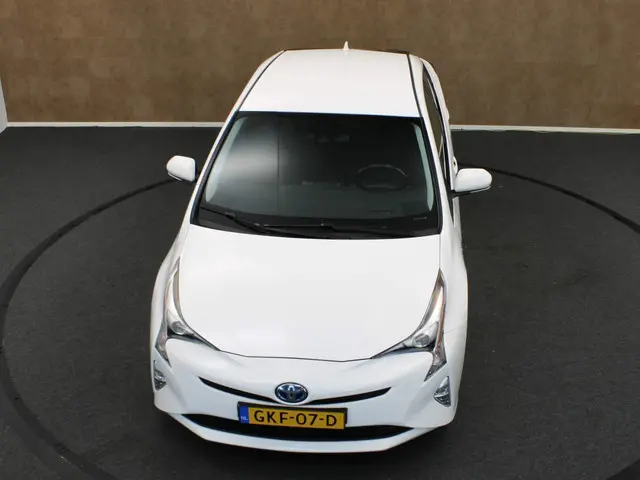 Toyota Prius 1.8 Active 2018 Hybride Benzine 7