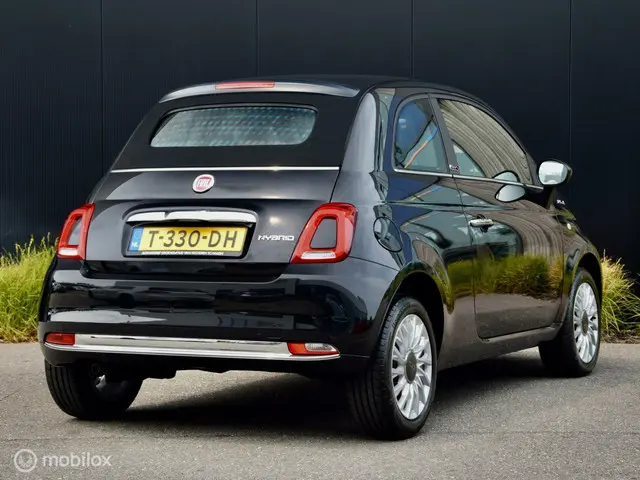 Fiat 500C 1.0 Hybrid Dolcevita 2023 Hybride Benzine 3