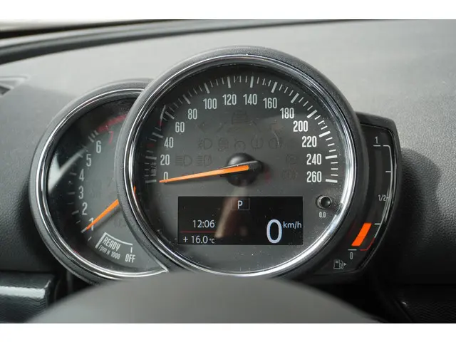 MINI Clubman Cooper 2022 Benzine 22