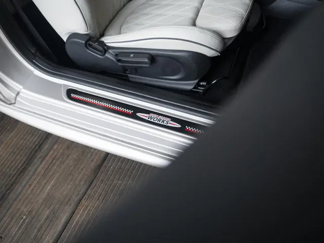 MINI Cooper Cabrio Aut. 2023 Benzine 37