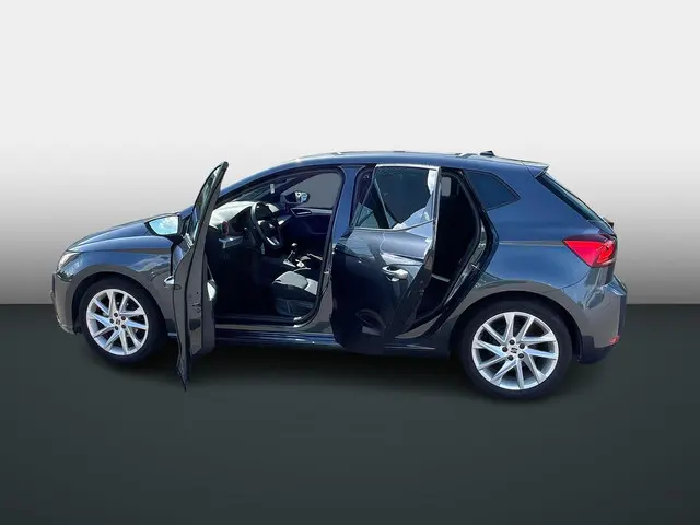 SEAT Ibiza 1.0 EcoTSI FR Business Connect 2024 Benzine 12