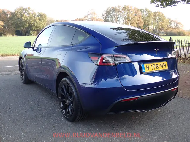 Tesla Model Y Long Range AWD 75kWh 2021 Elektrisch 5