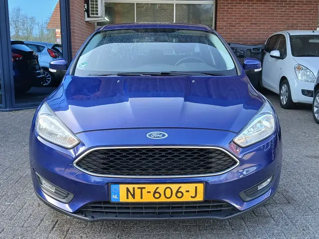 Ford Focus 1.0 Lease Edition, Start moeilijk 2017 Benzine 4