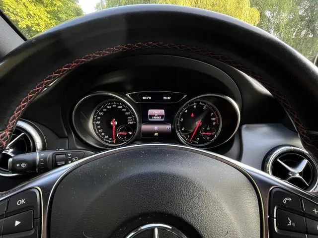 Mercedes-Benz CLA 180 AMG Line 2017 Benzine 15