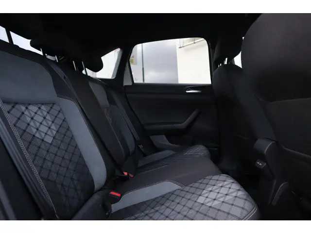 Volkswagen Taigo 1.0 TSI R-LINE 2025 Benzine 15