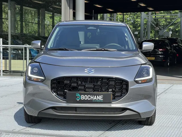 Suzuki Swift 1.2 Select Smart Hybrid 2024 Benzine 19