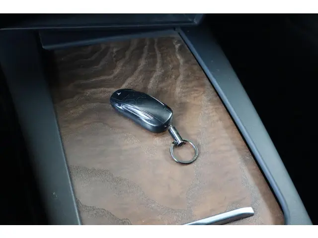 Tesla Model X 90D Base 6p. 2017 Elektrisch 3