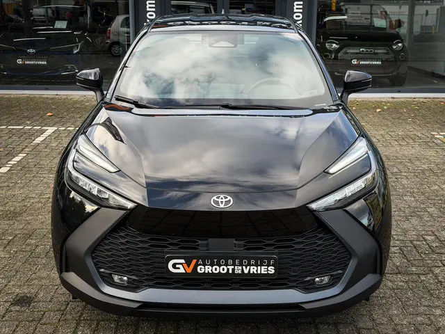 Toyota C-HR 1.8 Hybrid 140 Active 2024 Hybride Benzine 4
