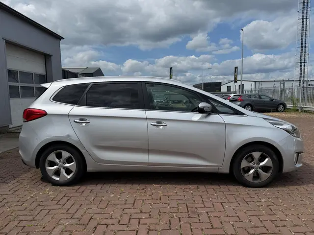 Kia Carens 2.0 GDi Business Pack Export 2013 Benzine 6