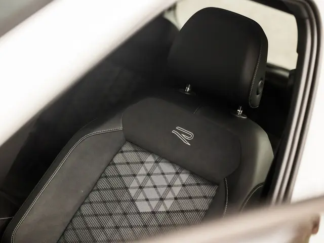 Volkswagen T-Cross 1.5 TSI R-Line 2025 Benzine 19