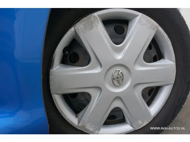 Toyota Aygo 1.0 VVT-i Aspiration 2013 Benzine 10