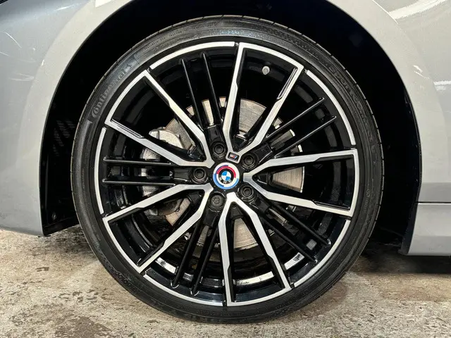 BMW 1 Serie 120i Business Edition 2022 Benzine 12