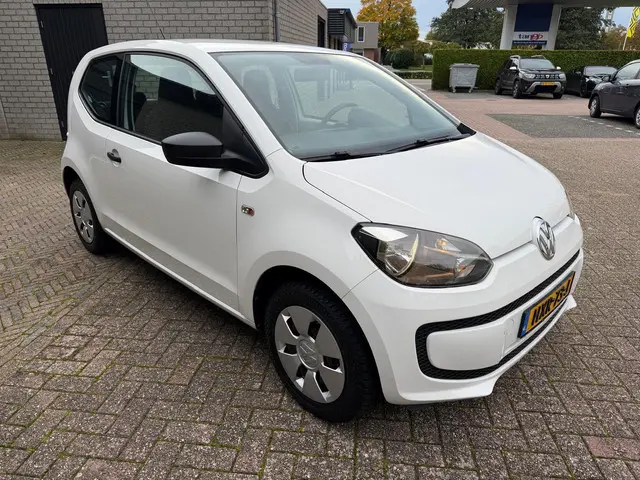 Volkswagen up! 1.0 move up! BlueMotion 2013 CNG 4