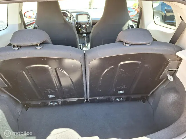 Peugeot 108 1.2 PURETECH GT-LINE 2017 Benzine 9