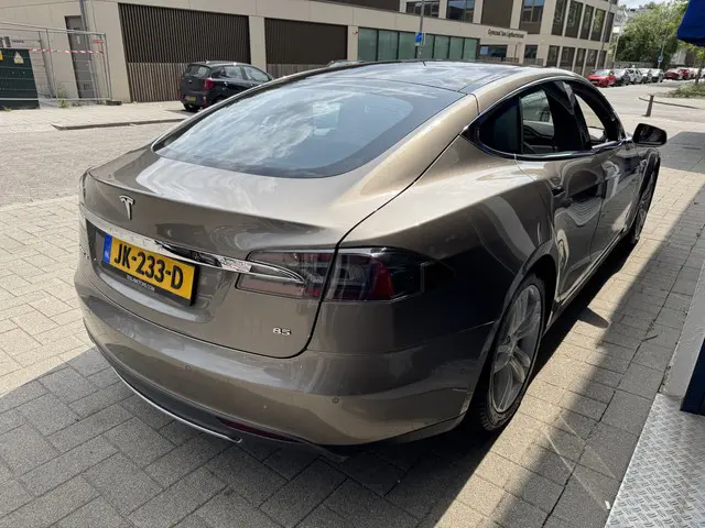 Tesla Model S 85D Base NL AUTO. 2016 Elektrisch 6