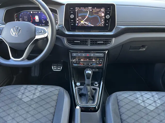 Volkswagen T-Cross 1.0 TSI R-Line Business 2024 Benzine 37