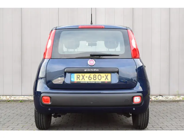 Fiat Panda 0.9 TwinAir Lounge 2018 Benzine 19
