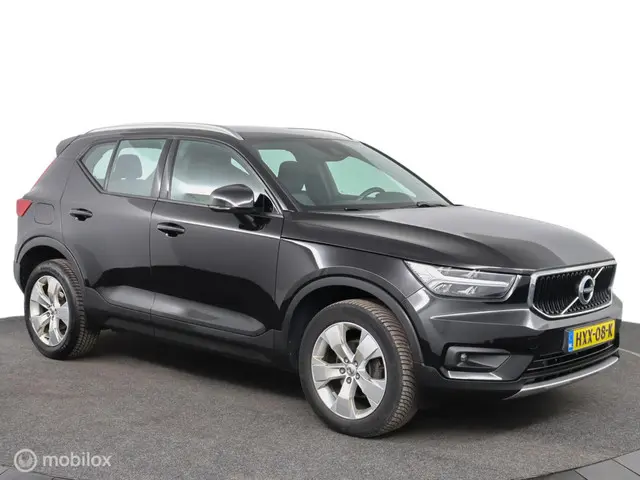 Volvo XC40 1.5 T2 Momentum automaat 2021 Benzine 3