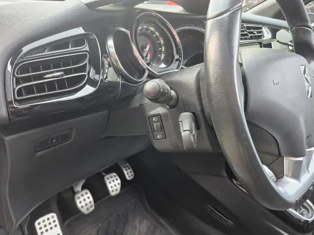 Citroën DS3 Cabrio 1.2 VTi So Chic 2014 Benzine 18