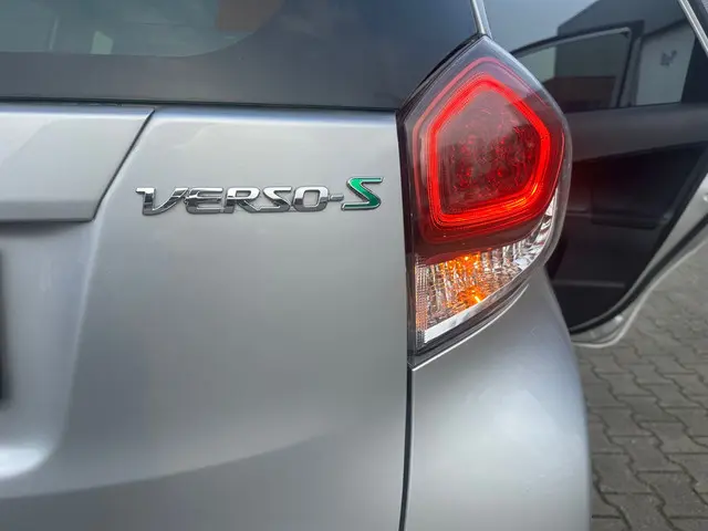 Toyota Verso-S 1.3 VVT-i Comfort 2014 Benzine 17