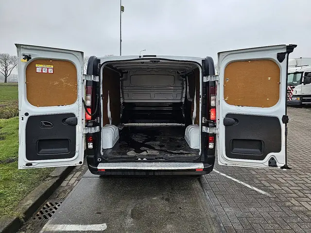 Renault Trafic 2.0 DCI 2020 Diesel 10