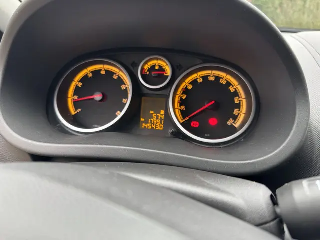 Opel Corsa 1.4-16V / in opdracht van klant 2013 Benzine 11