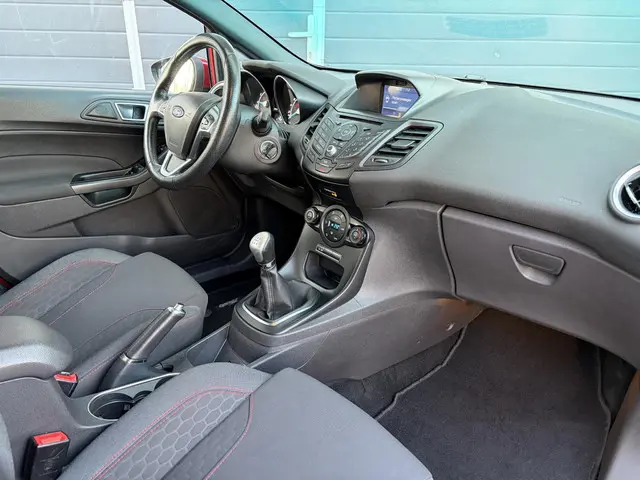 Ford Fiesta 1.0 EcoBoost ST Line 2017 Benzine 13