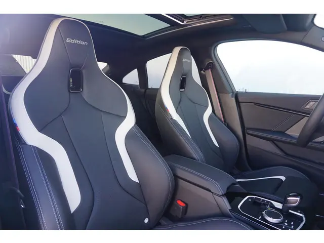 BMW 2 Serie Gran Coupé M235 xDrive 2025 Benzine 9
