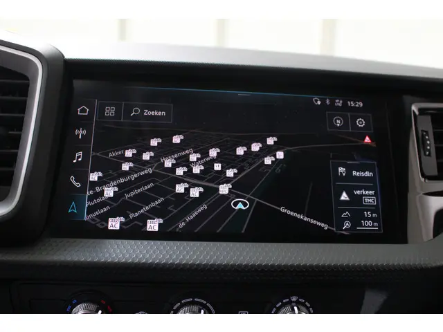 Audi A1 Sportback 25 TFSI Pro Line 2021 Benzine 12