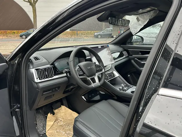 BYD SEAL U 1.5 DM-i FWD Boost 2025 Hybride Benzine 30