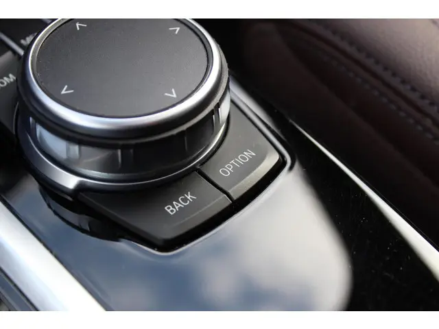 BMW iX3 Executive 80 kWh 2021 Elektrisch 34